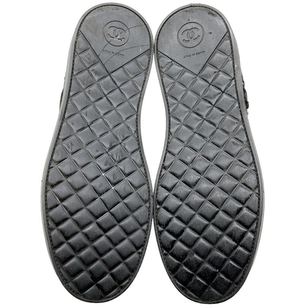 Chanel Black Sequined Lace Up Oxfords with Pearls - Picture 6 of 6